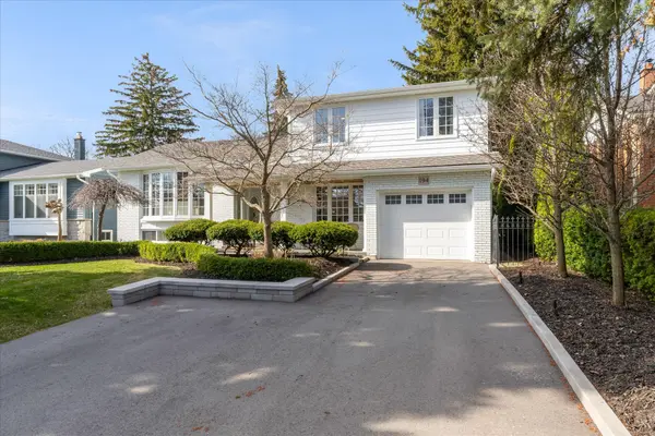 194 SOLINGATE DR, Oakville, ON L6L 3T1