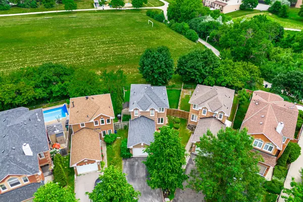 56 Valonia DR, Brampton, ON L6V 4K1