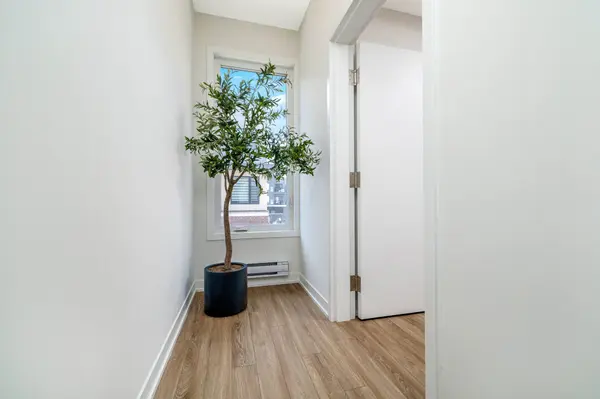 3409 Ridgeway DR #18, Mississauga, ON L5L 0B9