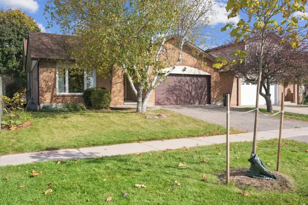 384 Centre ST N, Brampton, ON L6V 3L6