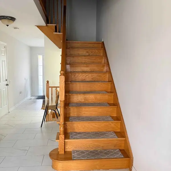 35 View Green CRES #G, Toronto W10, ON M9W 7E1