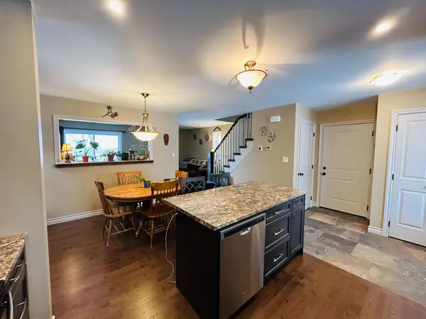 660 Gloria ST, North Huron, ON N0G 2W0