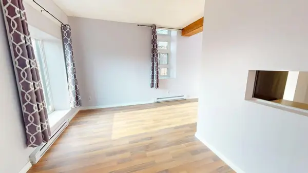 97 Farquhar ST #201, Guelph, ON N1H 3N4