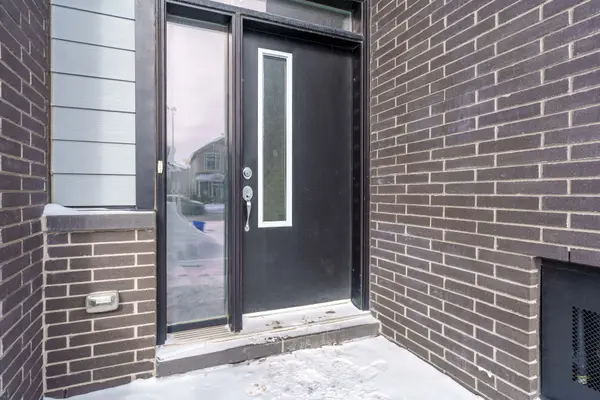 431 Cope DR, Kanata, ON K2V 0P4