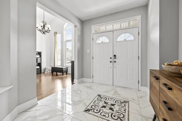 208 Rover ST, Kanata, ON K2V 0G2