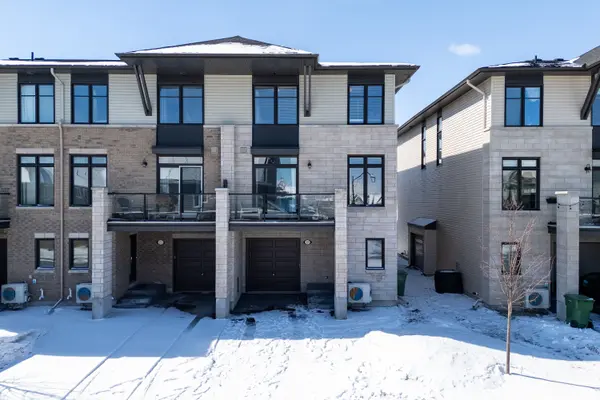 215 Pastel WAY, Barrhaven, ON K2J 6M8