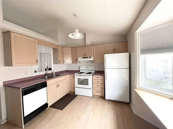 5999 Andrea DR, Niagara Falls, ON L2H 2Z9