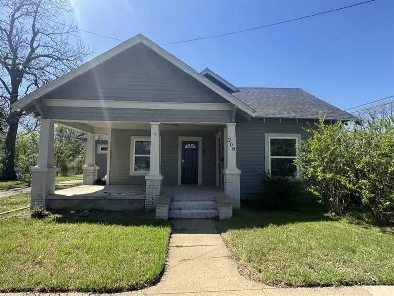 209 N Abbott Street #B, Hillsboro, TX 76645