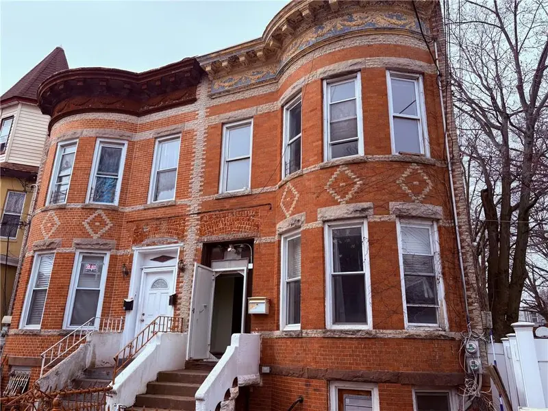 60 Richmond ST, Brooklyn, NY 11208