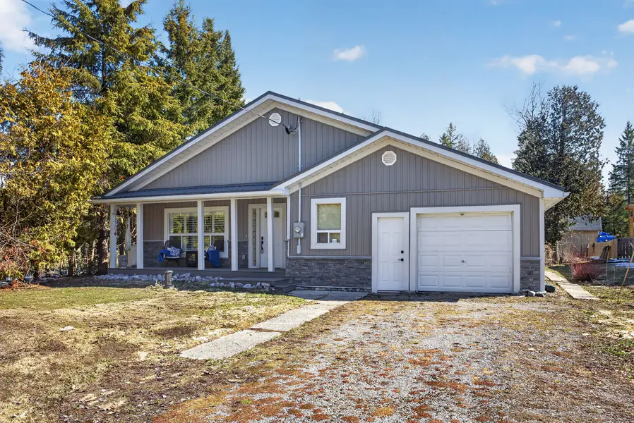 147 Sturgeon Glen RD, Kawartha Lakes, ON K0M 1N0