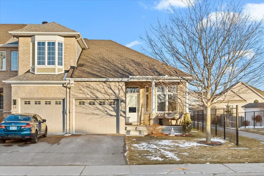 53 Desmond Trudeau DR, Arnprior, ON K7S 3G9