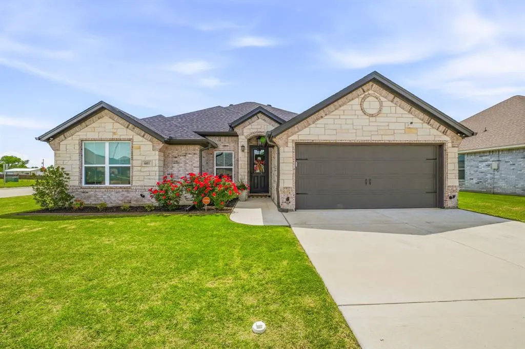 601 Violet Drive, Tolar, TX 76476