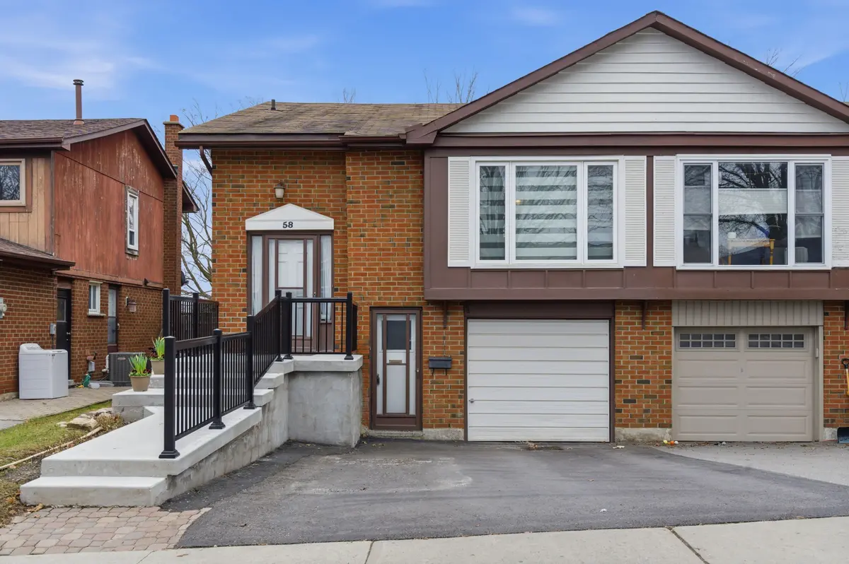 58 Muir CRES, Whitby, ON L1P 1B6