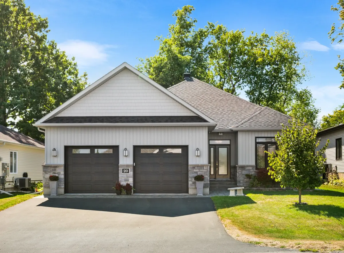 20 Eleanor DR, South Stormont, ON K0C 1P0