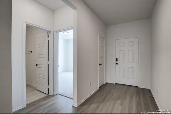 309 Jills Path, Seguin, TX 78155