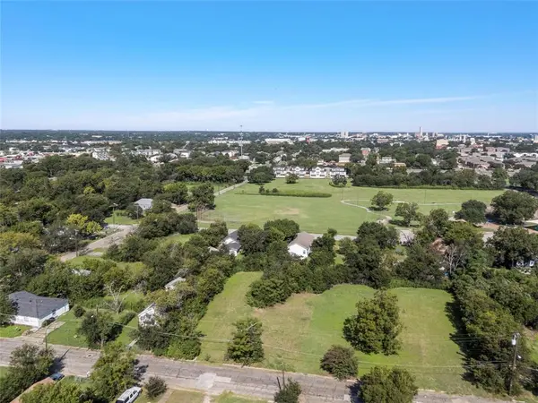 805 Benton Drive, Waco, TX 76706