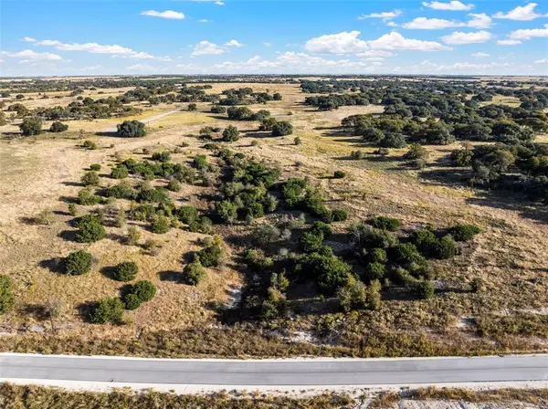 205 Yellowstone Drive, Oglesby, TX 76561