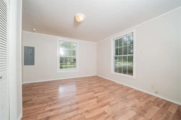 203 E Groves Street, Big Sandy, TX 75755