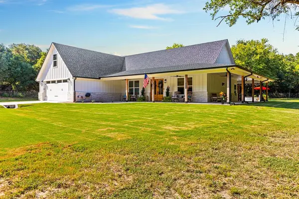 428 12th Street, Valley Mills, TX 76689