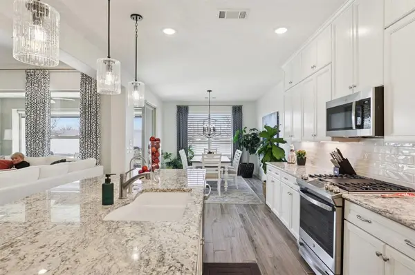 9716 Silver Rock Way, Denton, TX 76207