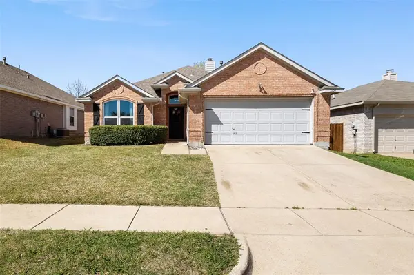 1004 Grand National Boulevard, Fort Worth, TX 76179