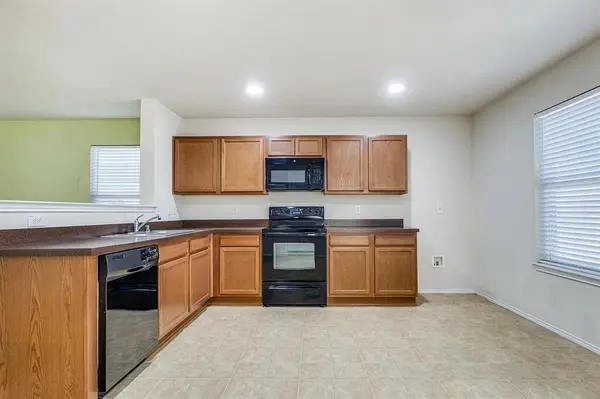 16504 Cowboy Trail, Fort Worth, TX 76247