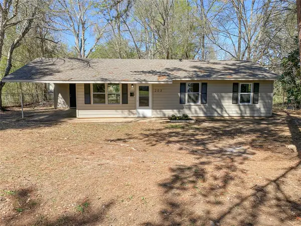 203 Elam Street, Mansfield, LA 71052