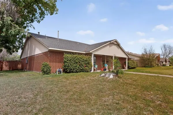 2009 Santa Anna Drive, Garland, TX 75042