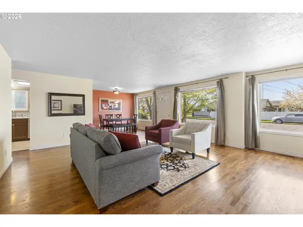 1070 ASTOR WAY, Woodburn, OR 97071