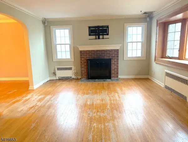 34 Howard St, Verona Twp., NJ 07044