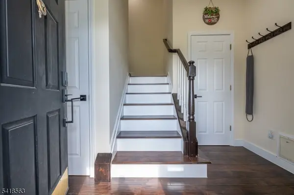 59 Carter Rd, Wanaque Boro, NJ 07420