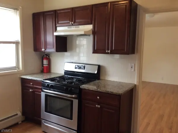 109 Scoles Ave, Clifton City, NJ 07012