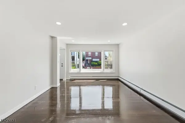 325 Schley St, Newark City, NJ 07112