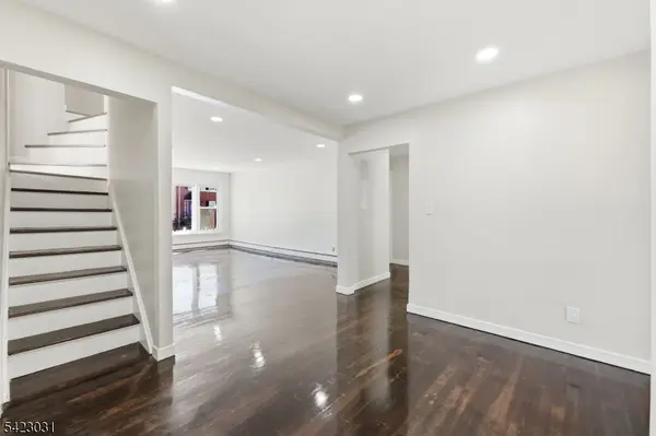 325 Schley St, Newark City, NJ 07112