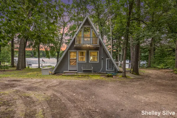 270 N Jack Pine RD, Branch Twp, MI 49410