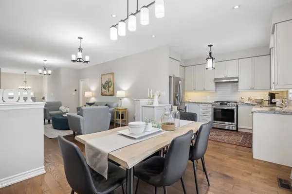 47 Gordon Cowling ST, Clarington, ON L1E 0G7