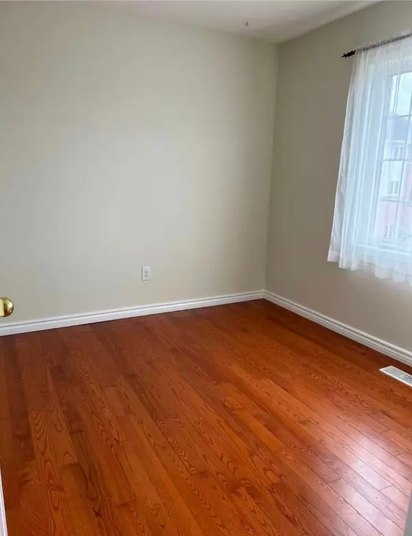 1 Hesketh RD, Ajax, ON L1Z 0K6