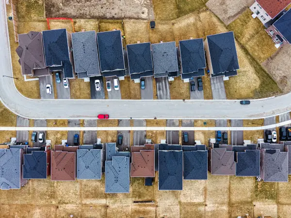 17 Sam Battaglia CRES, Georgina, ON L0E 1R0