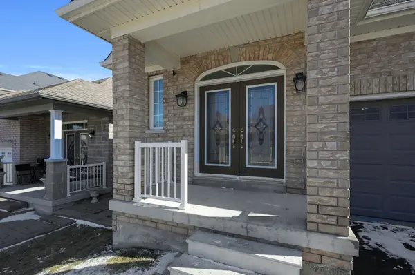 57 Hopkins CRES N, Bradford West Gwillimbury, ON L3Z 0R7