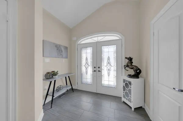 57 Hopkins CRES N, Bradford West Gwillimbury, ON L3Z 0R7