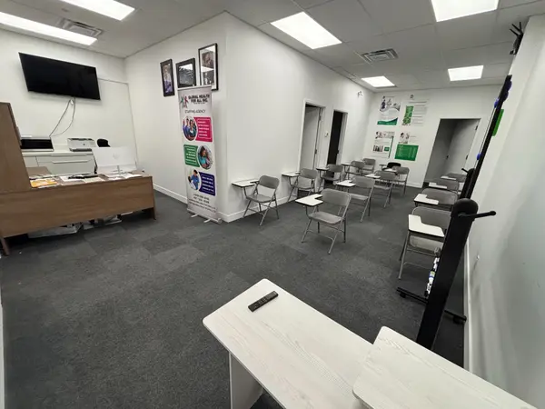 4000 Steeles AVE W #44F, Vaughan, ON L4L 4V9