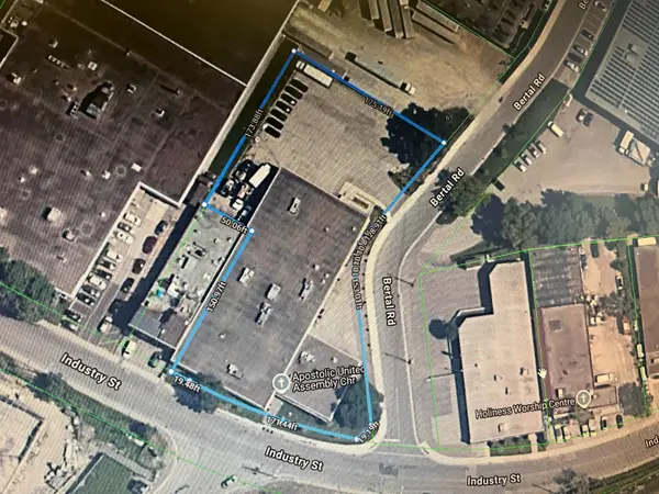 88 Industry ST, Toronto W04, ON M6M 4L8