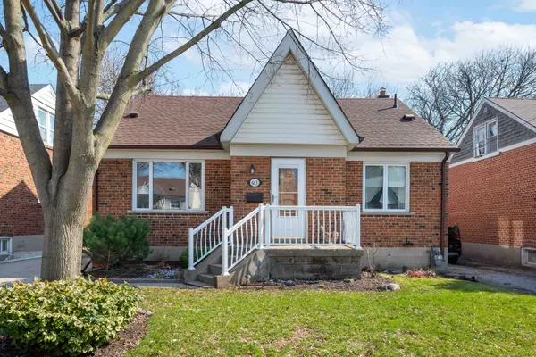 683 Glengrove AVE, Toronto W04, ON M6B 2J2