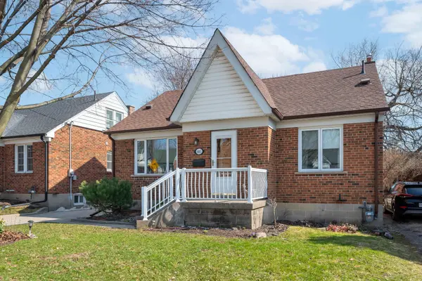 683 Glengrove AVE, Toronto W04, ON M6B 2J2