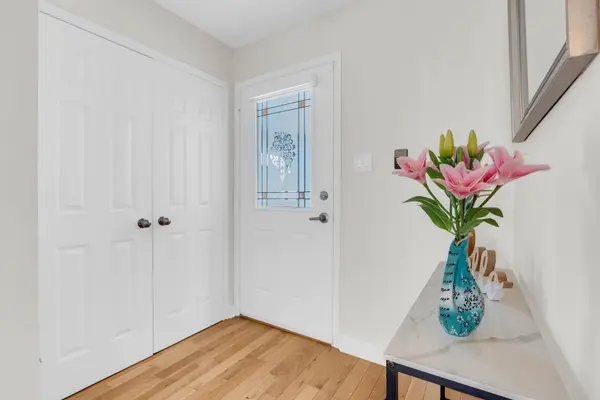 20 Kesteven CRES, Brampton, ON L6W 4E1