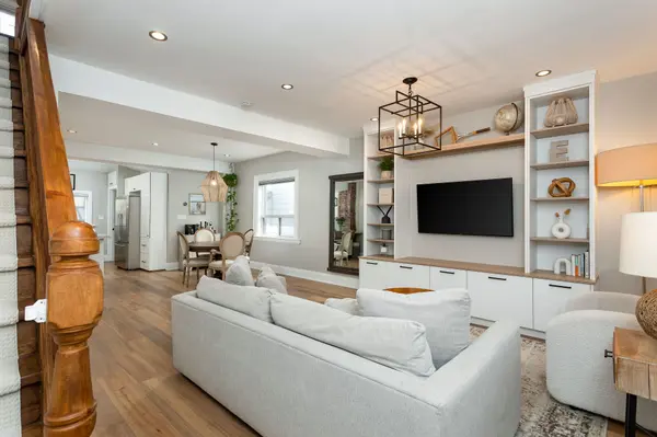 171 Islington AVE, Toronto W06, ON M8V 3B8