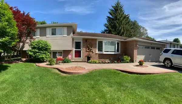 26 Larry ST, Caledon, ON L7C 1K8