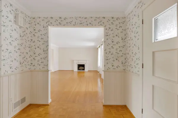 174 Claxton DR, Oakville, ON L6J 4N9