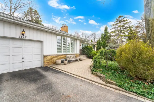 1448 Glenwatson DR, Mississauga, ON L5E 2V9