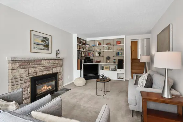 2125 Valley DR, Elmvale Acres And Area, ON K1G 2P6